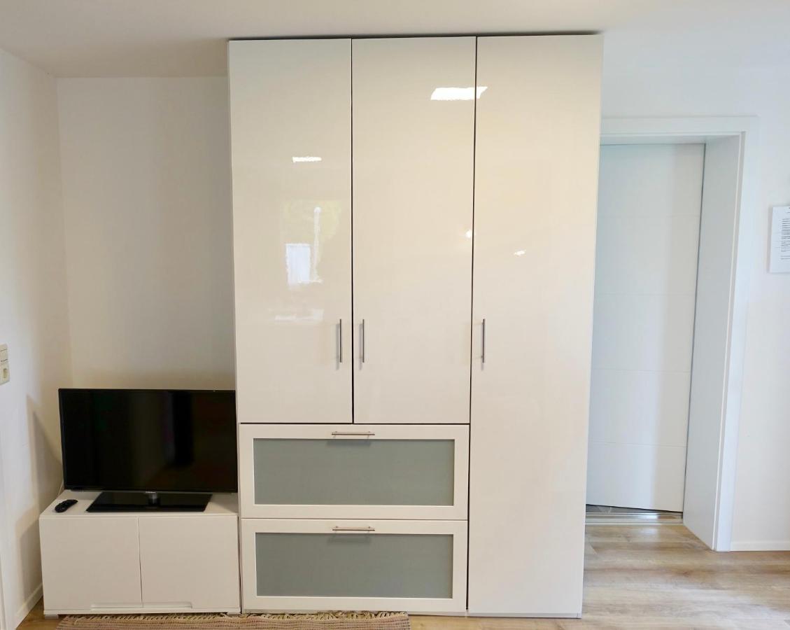 Ferienwohnung #4 Mit Terrasse In Zentraler Dennoch Ruhiger Lage - Stadtbus Vor Der Tuer! Lindau  Bagian luar foto